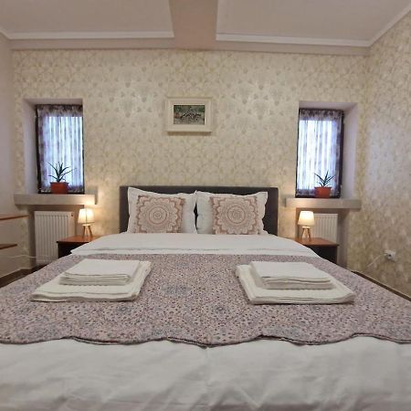 Laroka House Arty And Cosy Studio Universitate Center Bucureşti Eksteriør bilde