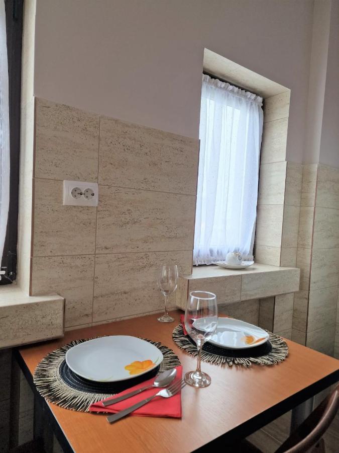 Laroka House Arty And Cosy Studio Universitate Center Bucureşti Eksteriør bilde